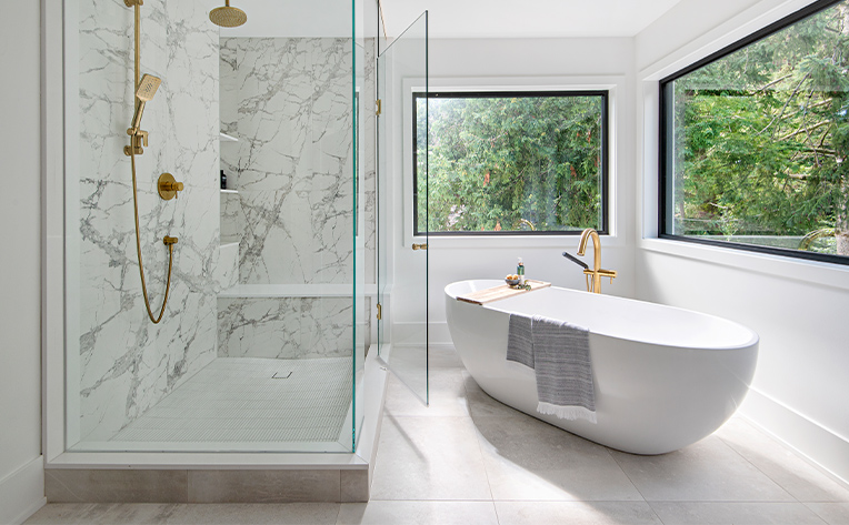 Design by Amanda Shields. Interiors Photography by Mike Chajeki.